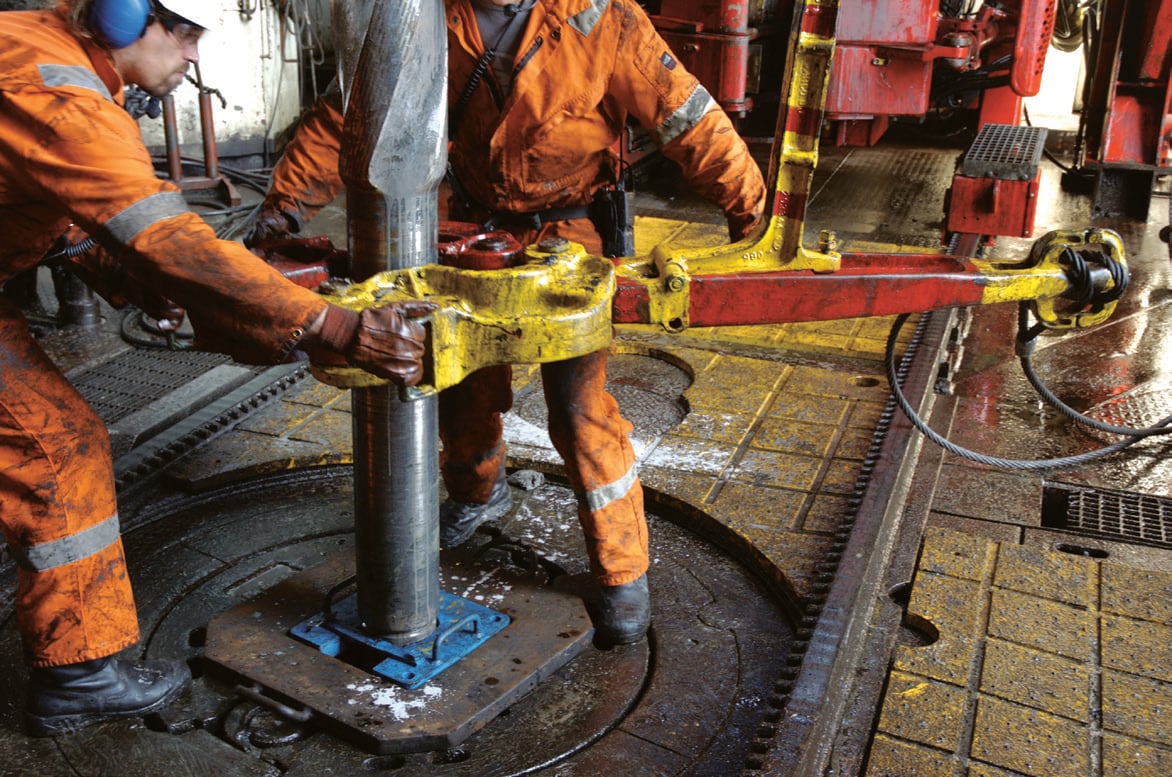 Jet-Lube Kopr-Kote: Compuesto para Roscas Aprobado por API RP 5A3 para Drill Collars y Tool Joints Blog Aplicación de Kopr-Kote en tool joint de sarta de perforación